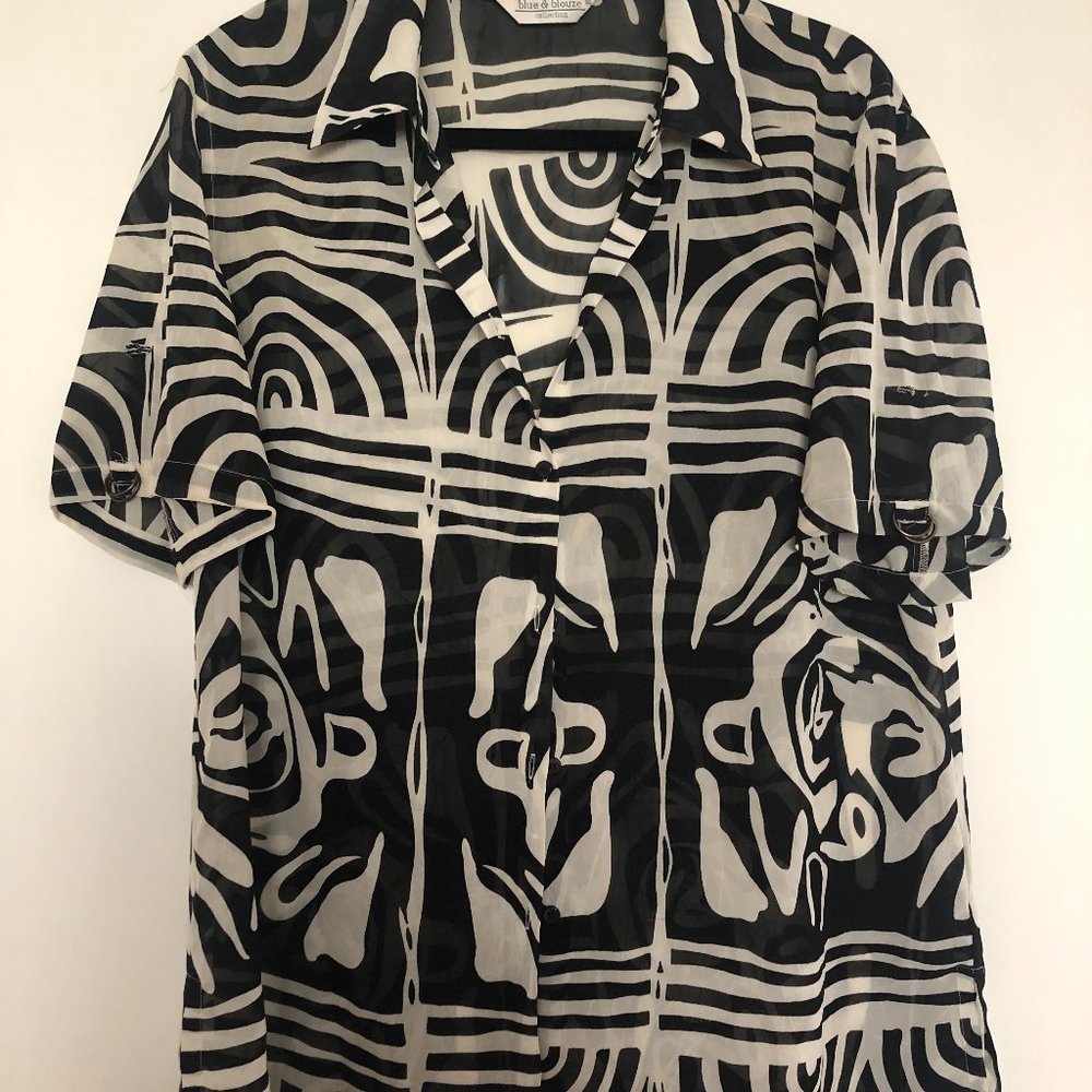 UNISEX Vintage Black + White Pattern Button Up